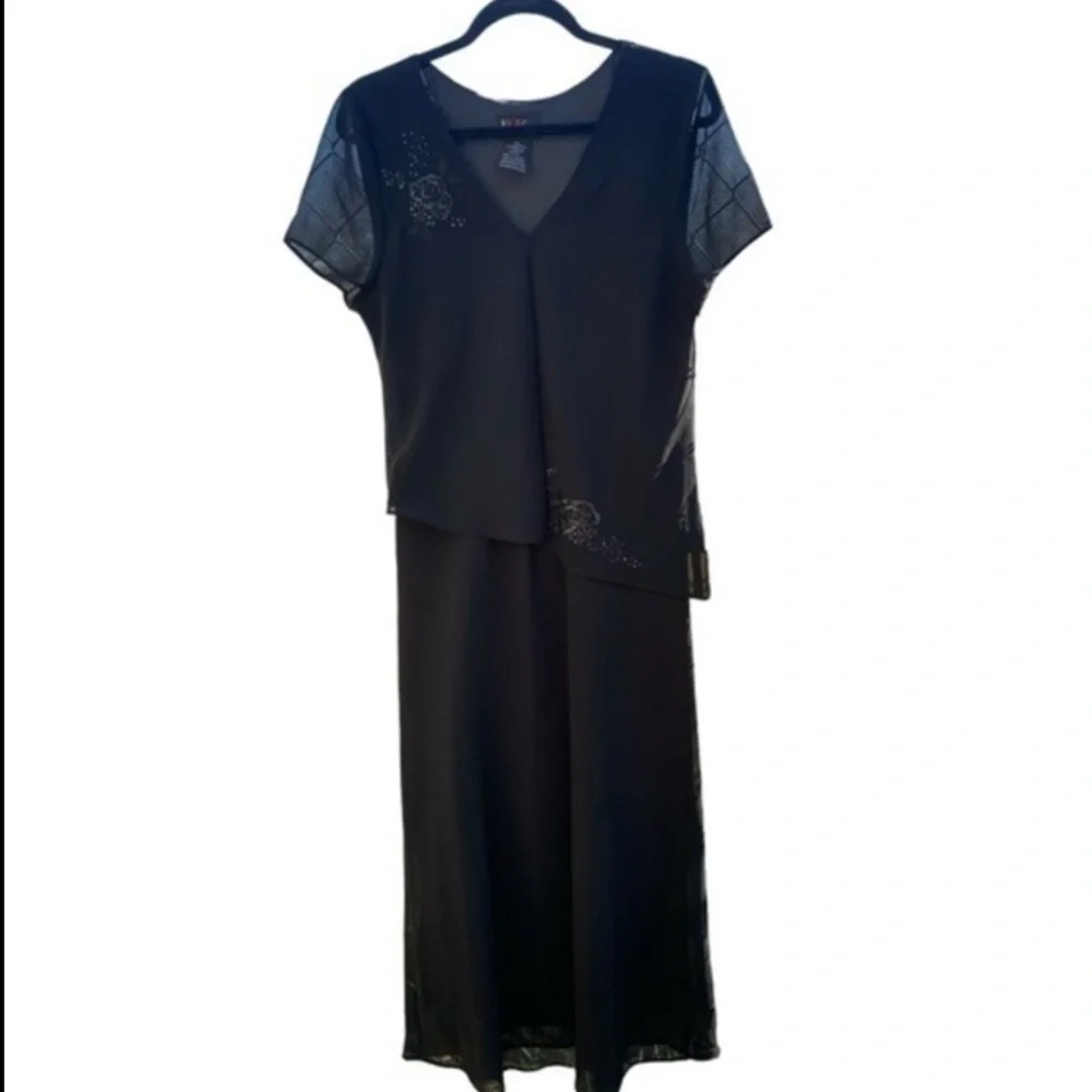 R & K Originals Black Chiffon Dress Sz 12 Short Sleeve Round Neck Sequin Accent - Picture 12 of 12